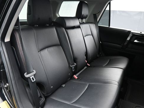 Used 2023 Toyota 4Runner TRD Off-Road Premium w/ Moonroof Package AWD/4WD image 13