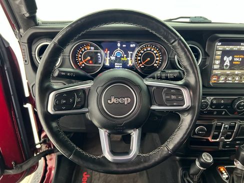 Used 2021 Jeep Wrangler Unlimited Sahara AWD/4WD image 11