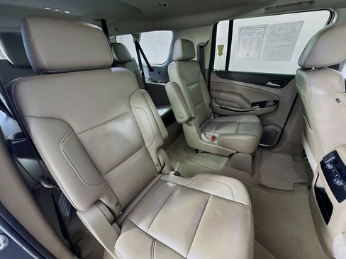 Used 2020 GMC Yukon XL SLT image 30