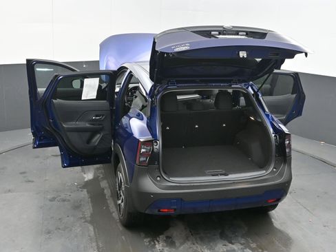 Certified 2025 Nissan Kicks SV image 44