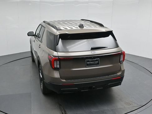 New 2026 Ford Explorer ST-Line w/ ST-Line Street Pack image 45