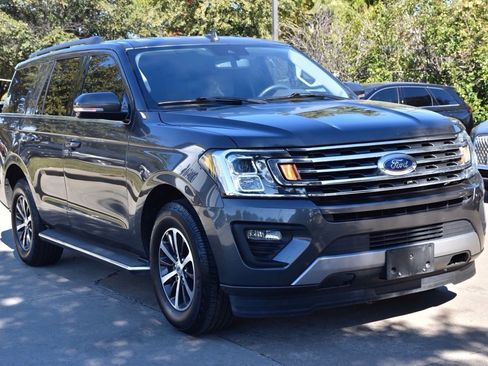 Used 2020 Ford Expedition XLT w/ Equipment Group 202A image 4