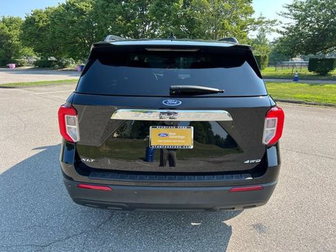 Certified 2022 Ford Explorer XLT AWD/4WD image 10