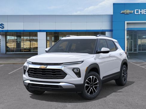 New 2026 Chevrolet TrailBlazer LT w/ Driver Confidence Package FWD image 7