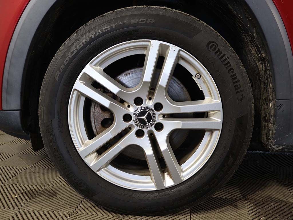 Used 2022 Mercedes-Benz GLB 250 4MATIC image 16
