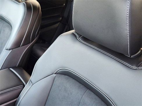 New 2025 Jeep Grand Cherokee Altitude image 15