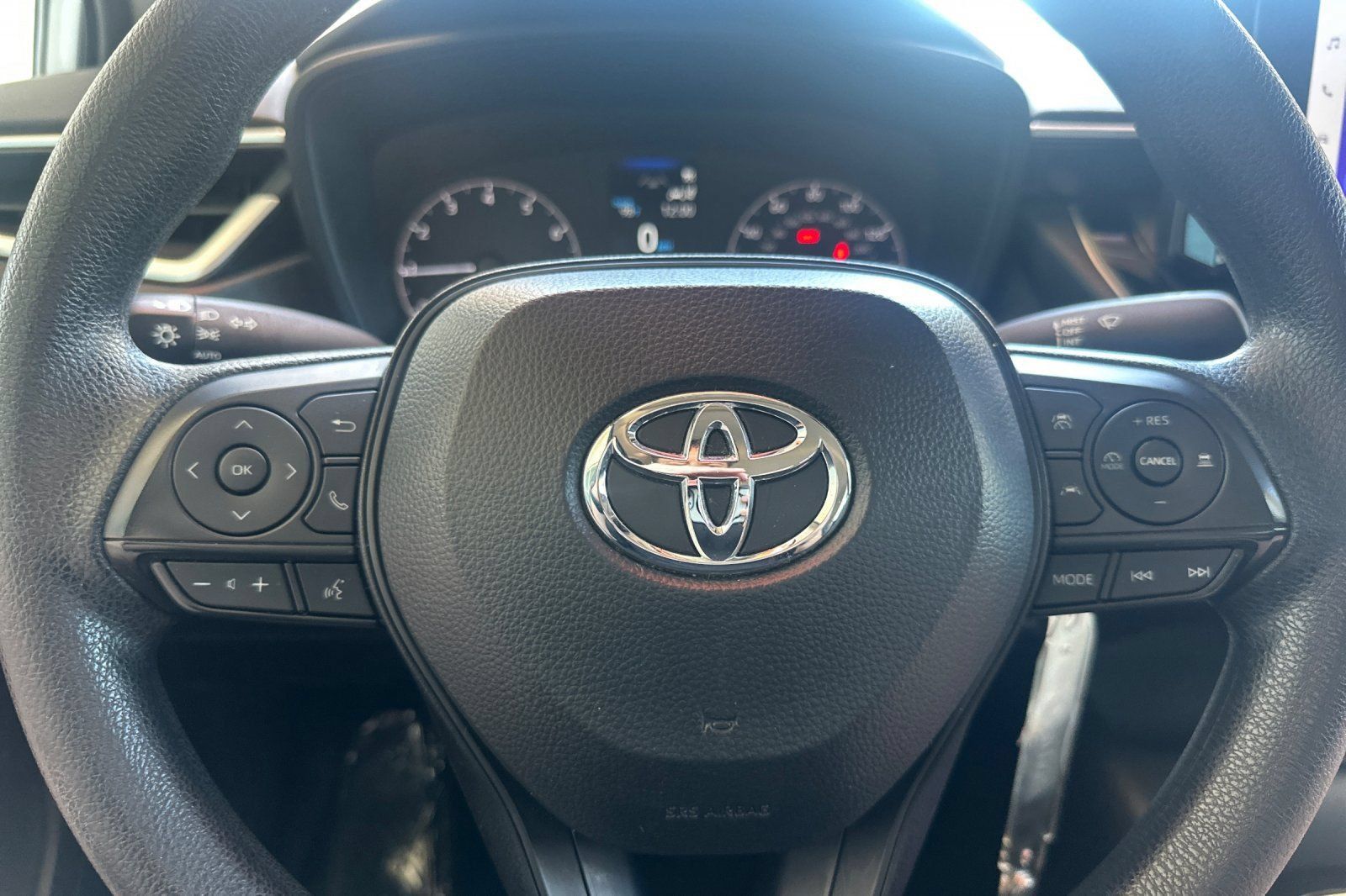 Certified 2024 Toyota Corolla LE FWD image 25
