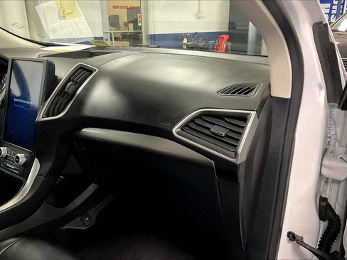 Used 2023 Ford Edge SEL AWD/4WD image 13