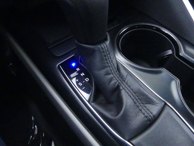 Used 2019 Toyota Camry LE FWD image 14