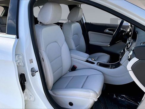 Used 2019 Mercedes-Benz GLA 250 GLA 250 w/ Premium Package image 27