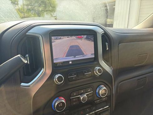 Used 2019 GMC Sierra 1500 SLE w/ SLE Value Package image 11