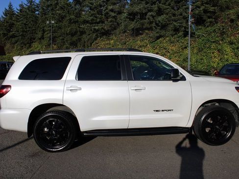 Used 2022 Toyota Sequoia TRD Sport image 2