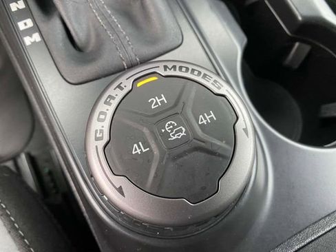 Certified 2024 Ford Bronco Black Diamond image 29