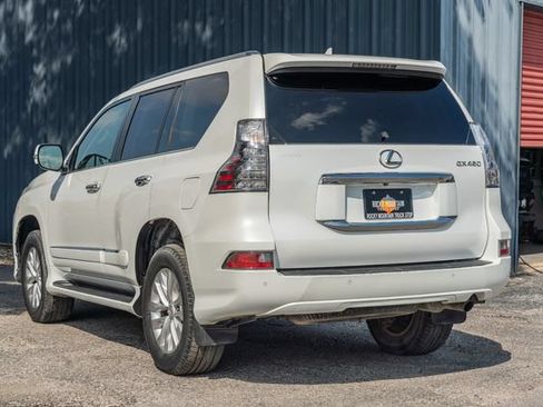 Used 2014 Lexus GX 460 w/ Premium Package AWD/4WD image 4