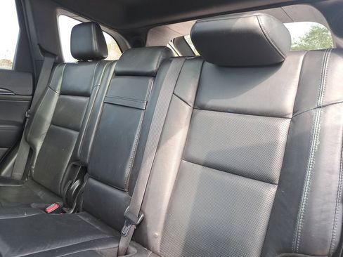 Used 2018 Jeep Grand Cherokee Limited w/ Luxury Group II image 9