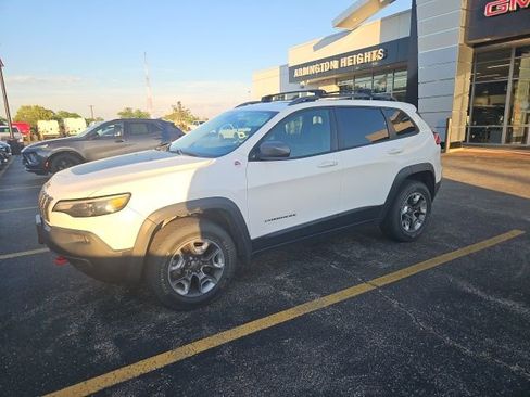 Used 2019 Jeep Cherokee Trailhawk w/ Comfort/Convenience Group AWD/4WD image 4