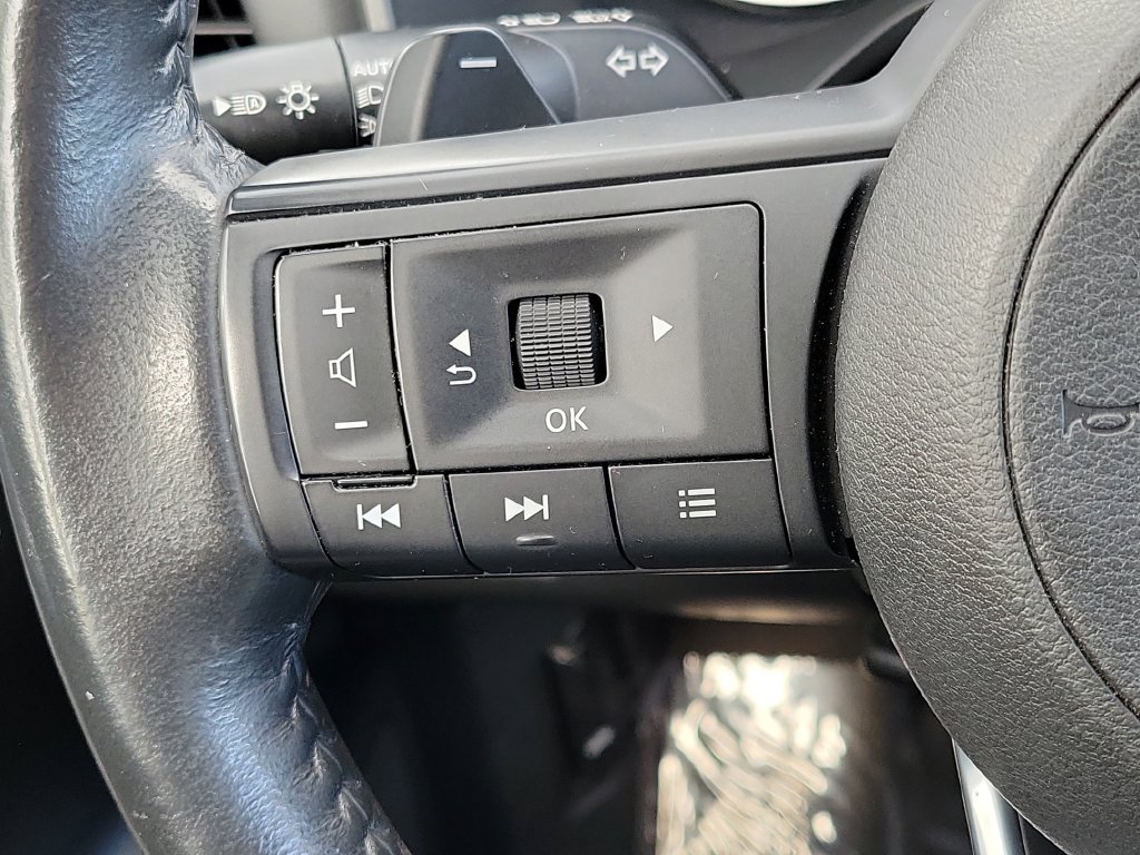 Certified 2024 Nissan Rogue SV w/ SV Premium Package FWD image 34