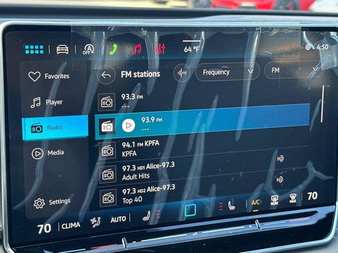 New 2026 Volkswagen Tiguan SE R-Line image 17