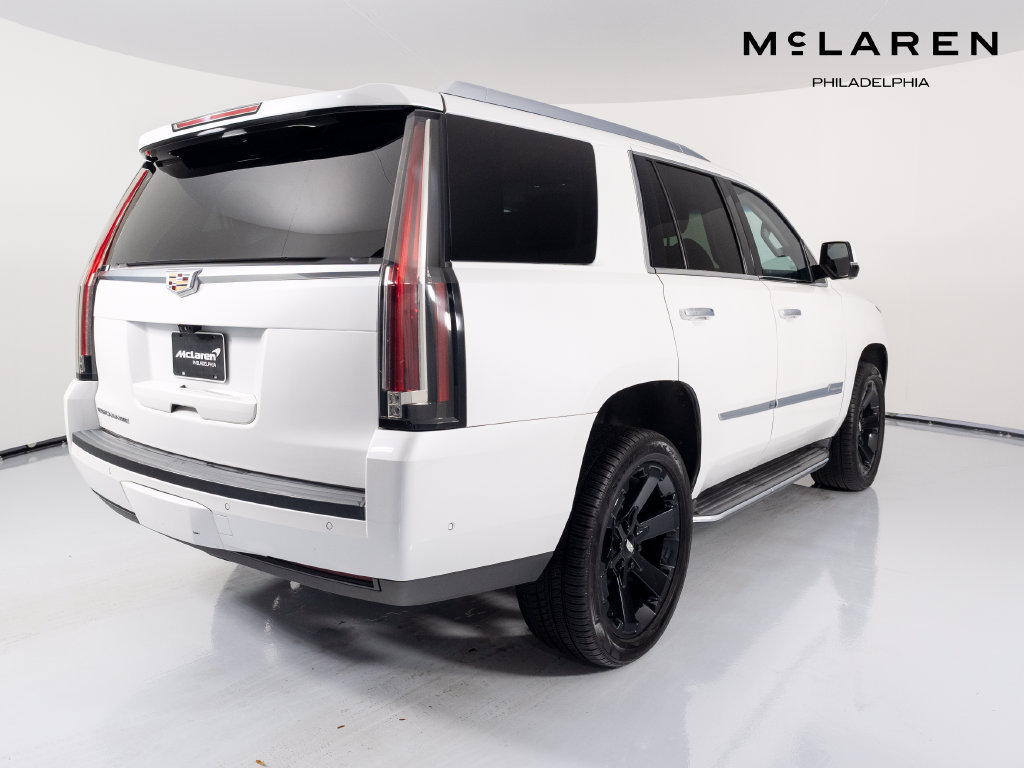 Used 2019 Cadillac Escalade Luxury AWD/4WD image 5