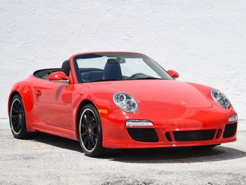 Used 2012 Porsche 911 Carrera GTS RWD image 9