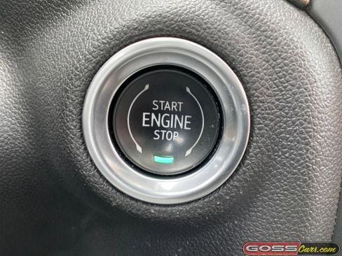 Used 2021 Chevrolet Silverado 1500 High Country w/ Technology Package image 12