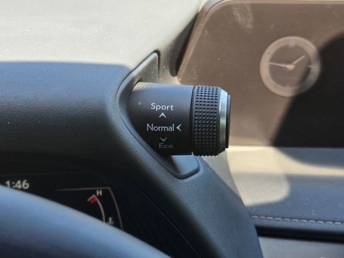 Used 2022 Lexus UX 200 w/ Accessory Package (Z2) image 25