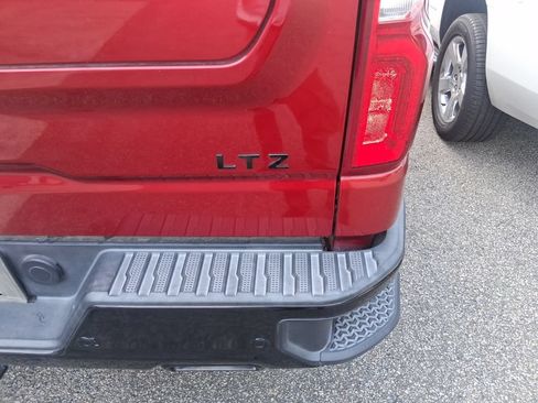 Used 2022 Chevrolet Silverado 1500 LTZ w/ LTZ Premium Package AWD/4WD image 13