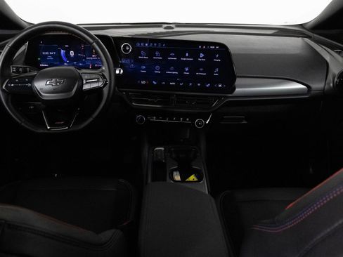 Used 2024 Chevrolet Equinox EV RS image 22