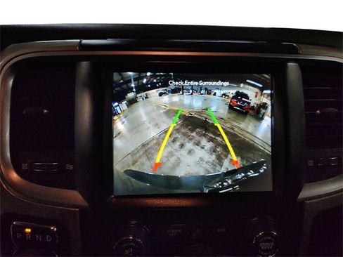 Used 2020 RAM 1500 Classic SLT w/ Luxury Group image 16