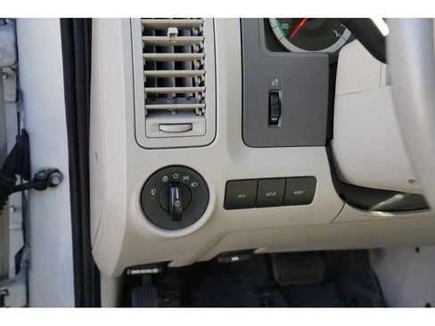 Used 2011 Ford Escape 2WD Hybrid image 17