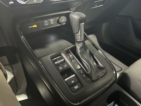 Used 2025 Honda CR-V EX image 14