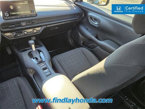 Certified 2025 Honda HR-V LX image 17