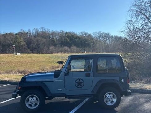 Used 1999 Jeep Wrangler SE image 22