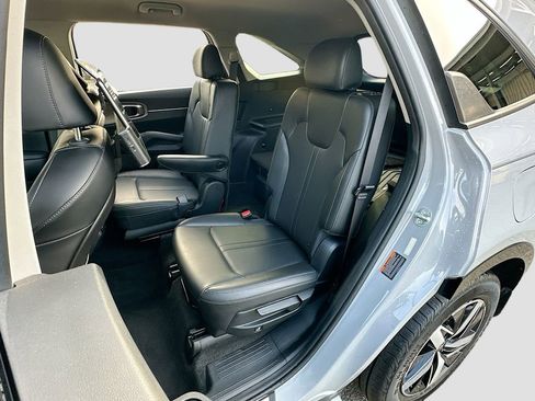 Certified 2023 Kia Sorento EX image 24