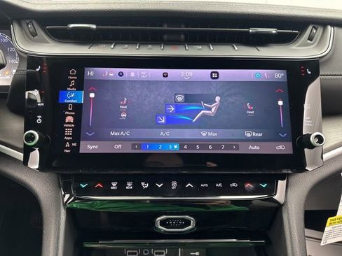 New 2026 Jeep Grand Cherokee Altitude AWD/4WD image 34