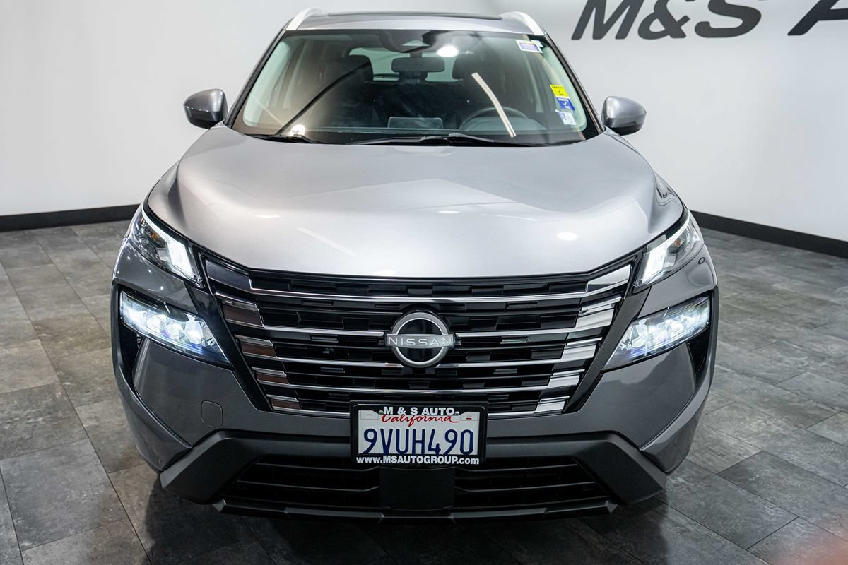 Used 2024 Nissan Rogue SV w/ SV Premium Package FWD image 6