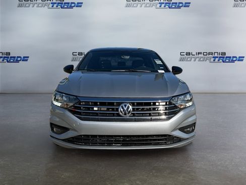 Used 2020 Volkswagen Jetta R-Line image 2