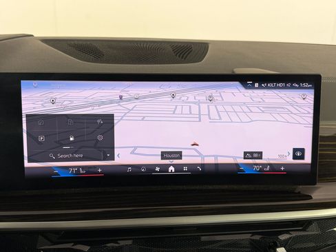 Used 2024 BMW X5 xDrive40i w/ Premium Package image 27