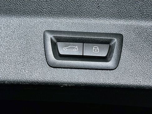 Used 2024 BMW X3 sDrive30i w/ Premium Package RWD image 31