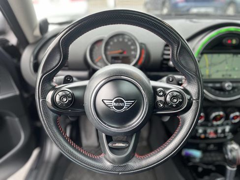 Used 2019 MINI Cooper Clubman S image 23