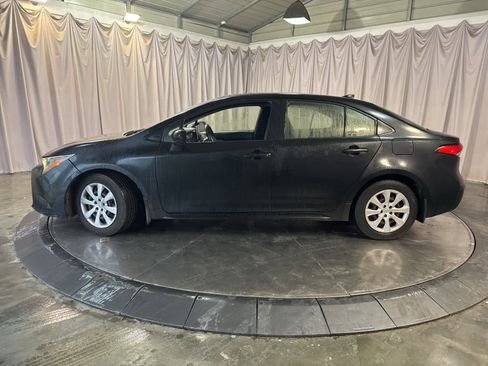 Used 2020 Toyota Corolla LE image 8