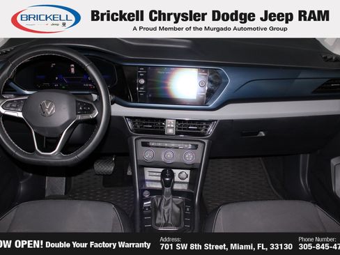 Used 2022 Volkswagen Taos SE FWD image 17