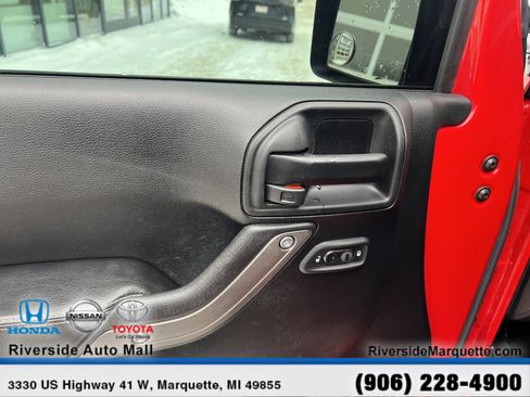 Used 2017 Jeep Wrangler Freedom Edition image 21