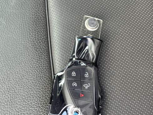 Used 2024 GMC Sierra 3500 Denali w/ Denali Reserve Package image 37