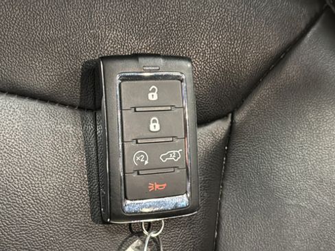 Used 2022 Jeep Grand Cherokee Limited AWD/4WD image 21
