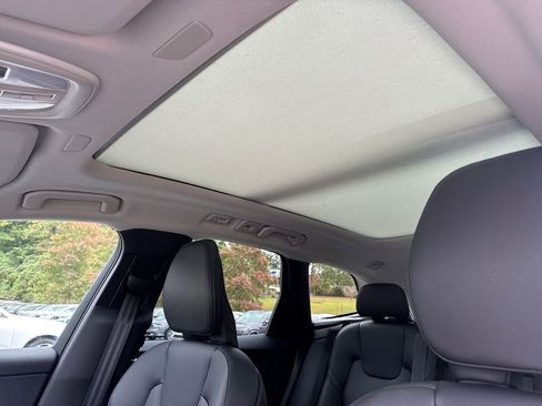 Certified 2025 Volvo XC60 B5 Core w/ Climate Package image 25