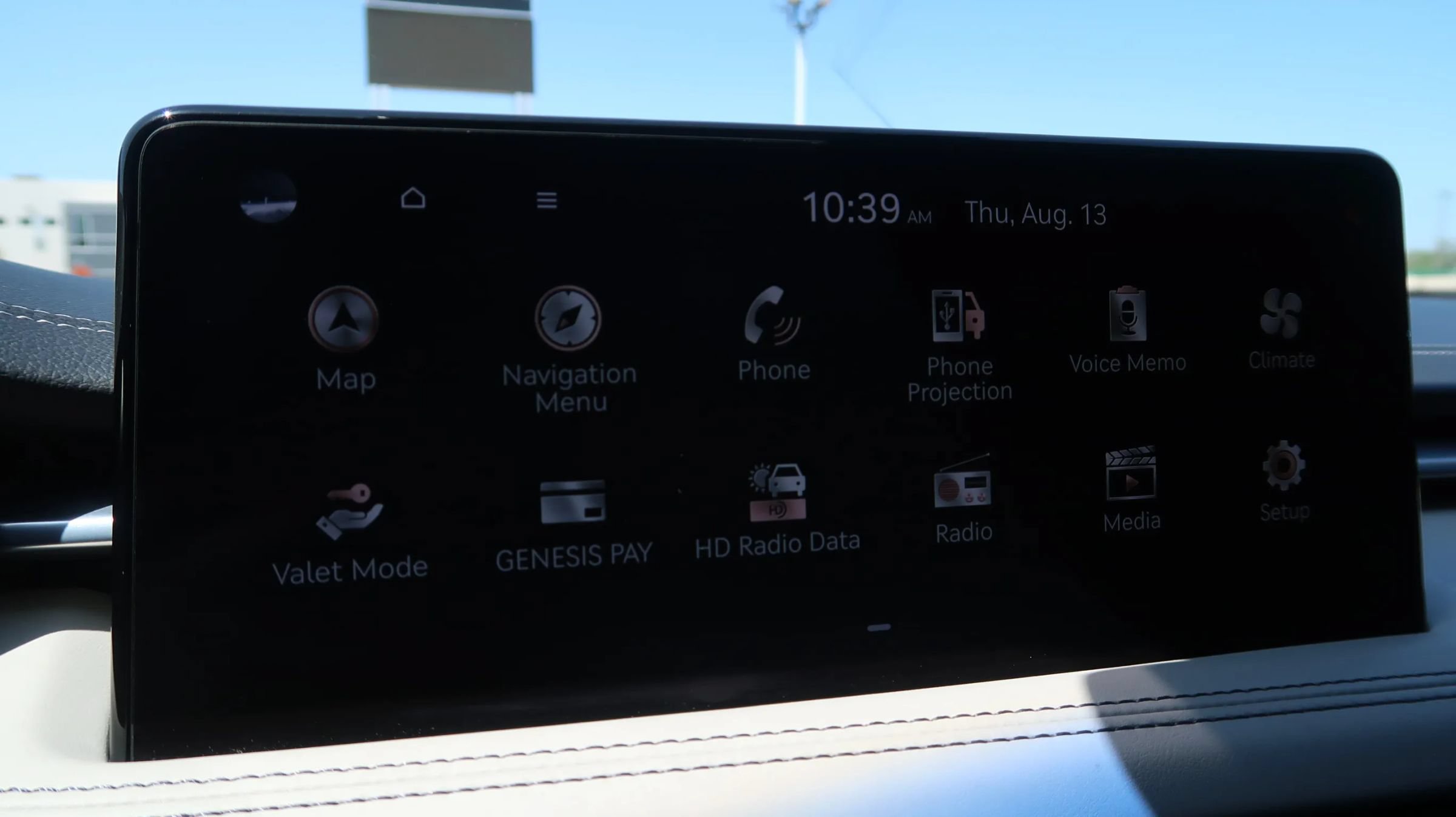 Used 2022 Genesis G70 3.3T RWD image 36