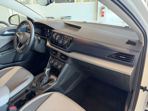 Certified 2022 Volkswagen Taos SE image 33