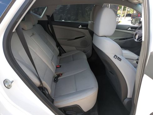 Used 2019 Hyundai Tucson SE AWD/4WD image 23