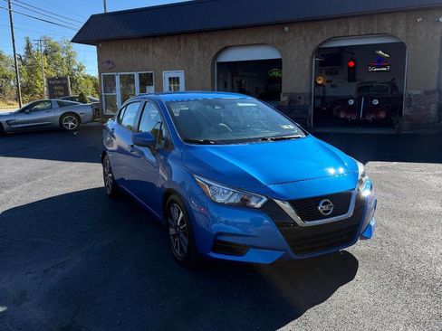Used 2021 Nissan Versa SV image 1